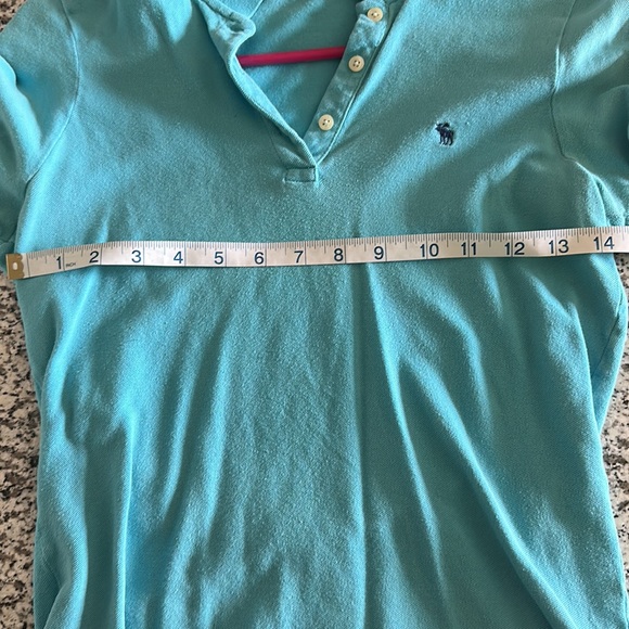 A&F polo 🌀 - Picture 2 of 3